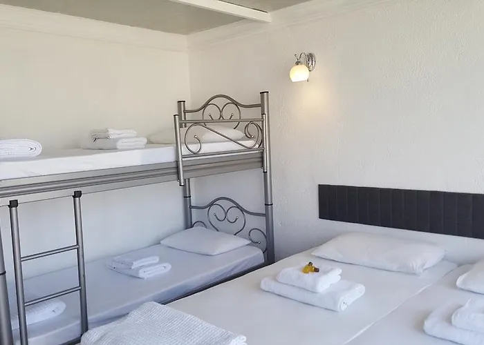 Badem Tatil Koeyue Bademli (Dikili)