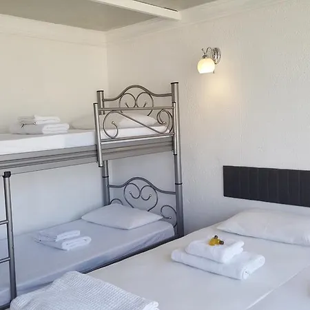Badem Tatil Koeyue Bademli (Dikili)